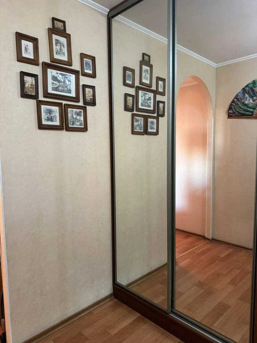 I will sell a 2-room apartment on Academician Pavlova Street, 313 "B", GAZ!! CIR