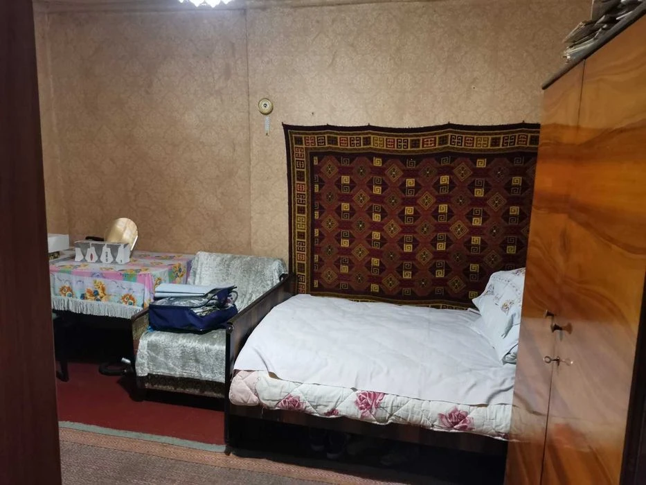 Продам участок с домом в Центре, р-н Сечевых Стрельцов