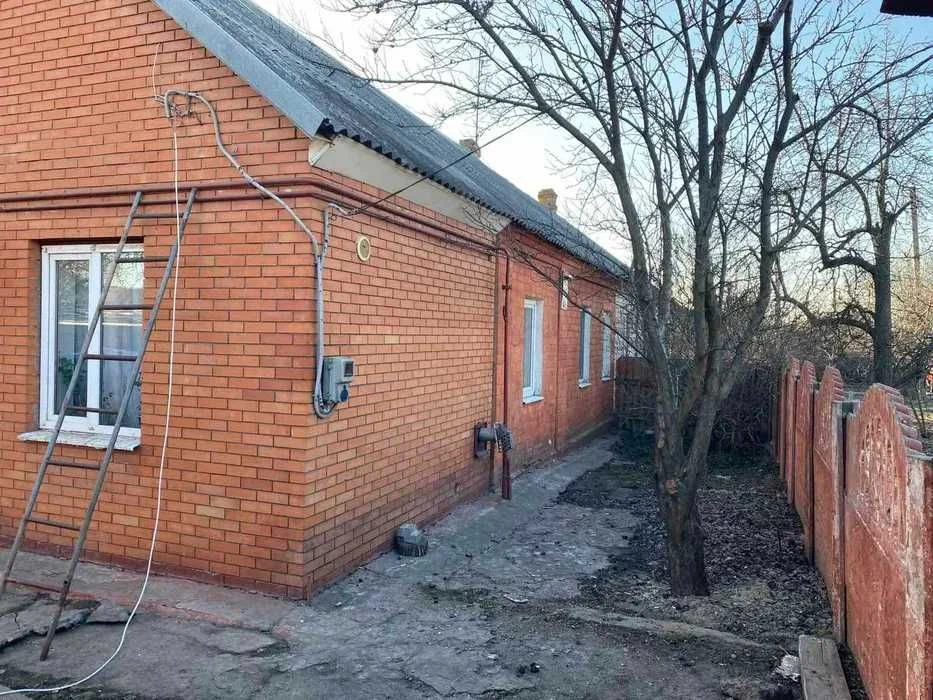 Продам 2 дома на участке, Мирный, ул. В. Сидуры (Ткаченко)