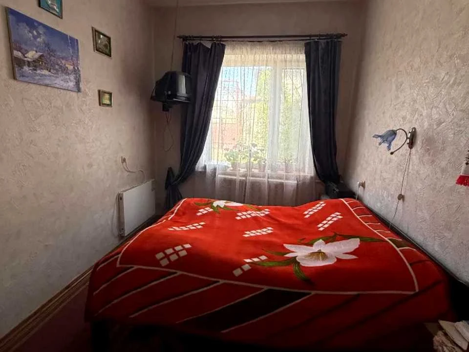 Будинок. Дніпро, Бутова вул.