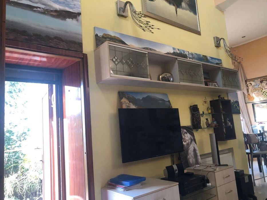 Продам дом, р-н. пр. Науки,  280 м² с «Умным домом» и полной