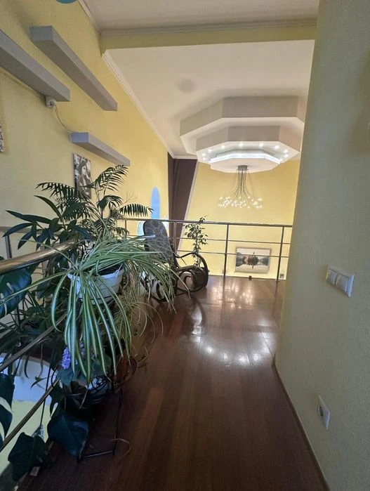 Продам дом, р-н. пр. Науки,  280 м² с «Умным домом» и полной