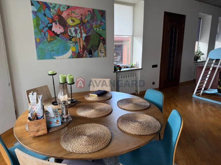 Продам 2эт дом 240м с ремонтом,баня,ГАЗ,кирпич,Царское Село,