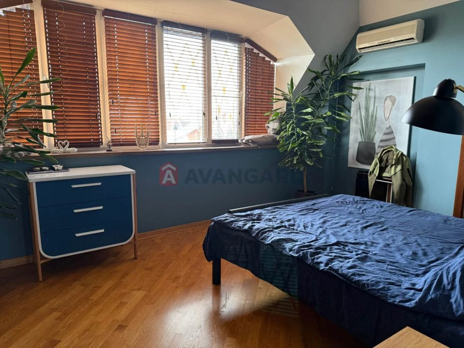 Продам 2эт дом 240м с ремонтом,баня,ГАЗ,кирпич,Царское Село,