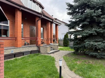 Продам 2эт дом 240м с ремонтом,баня,ГАЗ,кирпич,Царское Село,