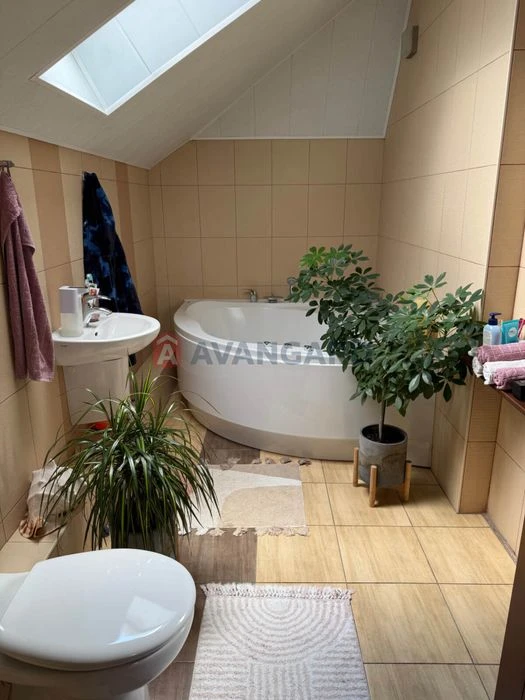 Продам 2эт дом 240м с ремонтом,баня,ГАЗ,кирпич,Царское Село,