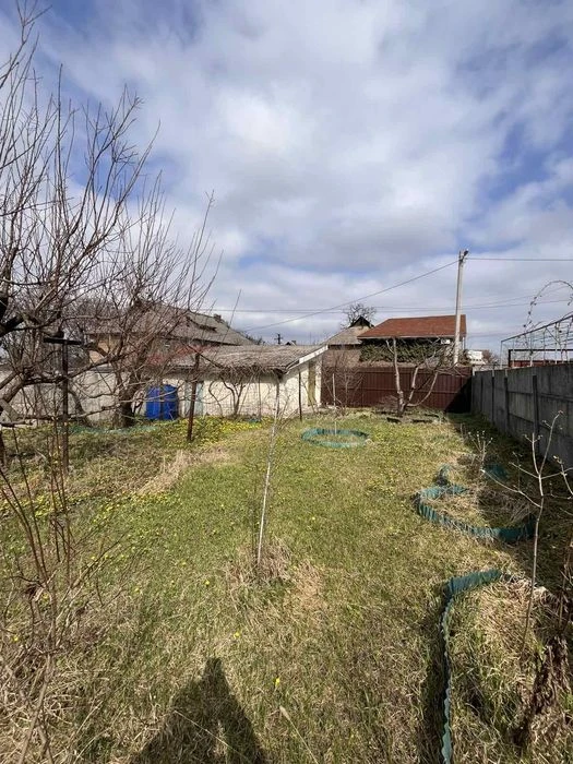 Продам часть коттеджа на улице Революционной