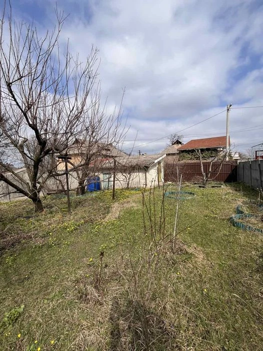 Продам часть коттеджа на улице Революционной