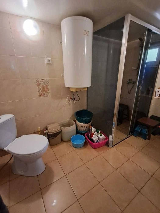Продам дом 77 кв.м. Ремонт. Большой гараж. П-т Металлургов.