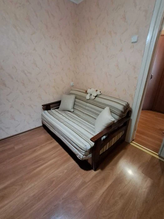Продам дом 77 кв.м. Ремонт. Большой гараж. П-т Металлургов.