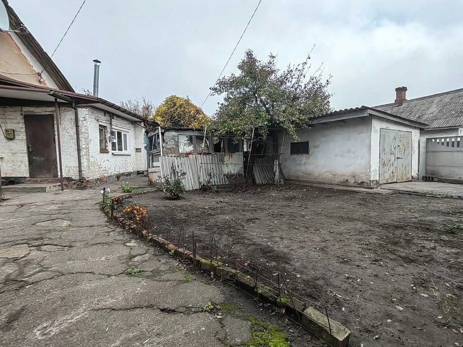Продам 2к квартиру. Часть дома. ул. Янгеля