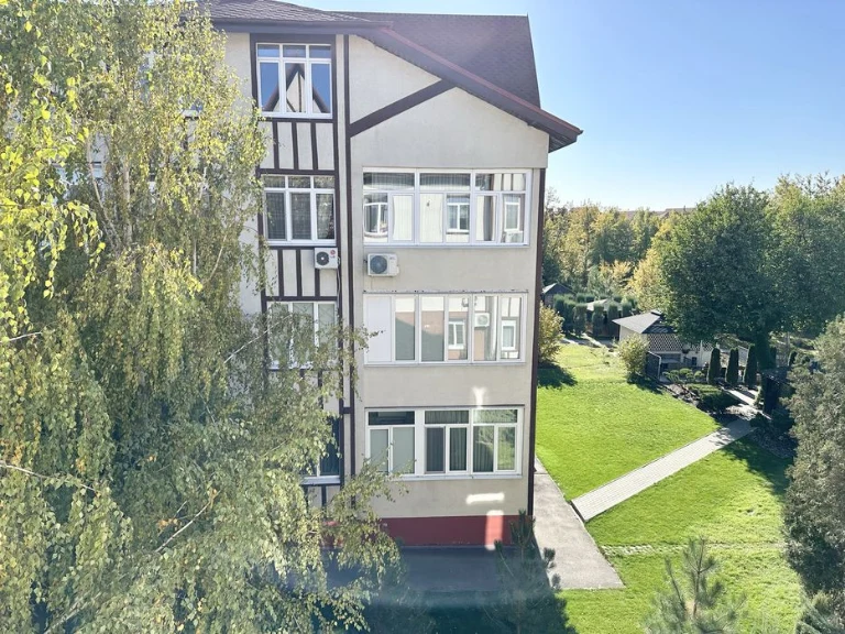 Продаж! Дворівнева квартира у Ренесансі + 2 паркомісця
