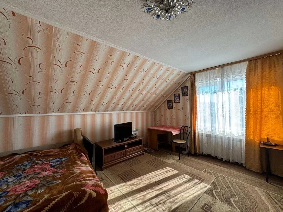 Продам будинок на Мирному