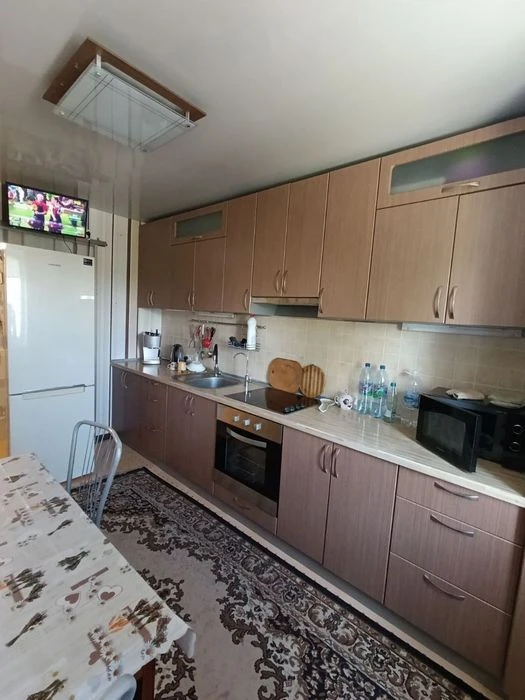 H S2 Selling a 4-room apartment in Saltovka, 604 microdistrict