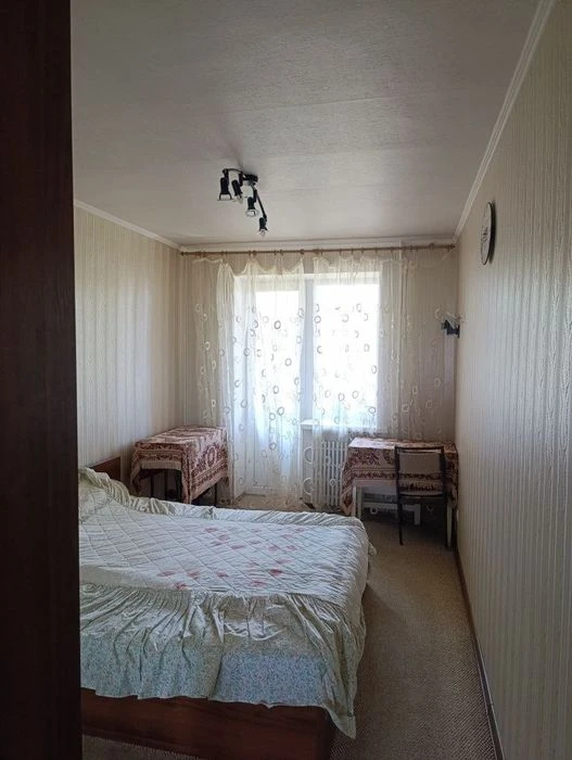 H S2 Selling a 4-room apartment in Saltovka, 604 microdistrict