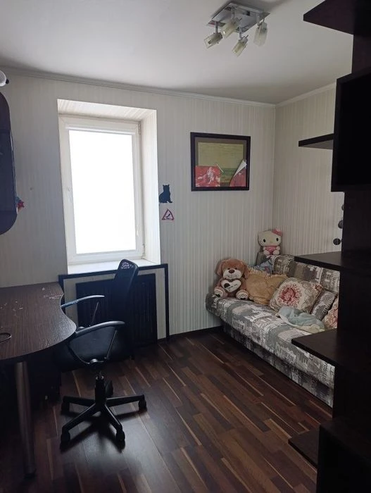 H S2 Selling a 4-room apartment in Saltovka, 604 microdistrict