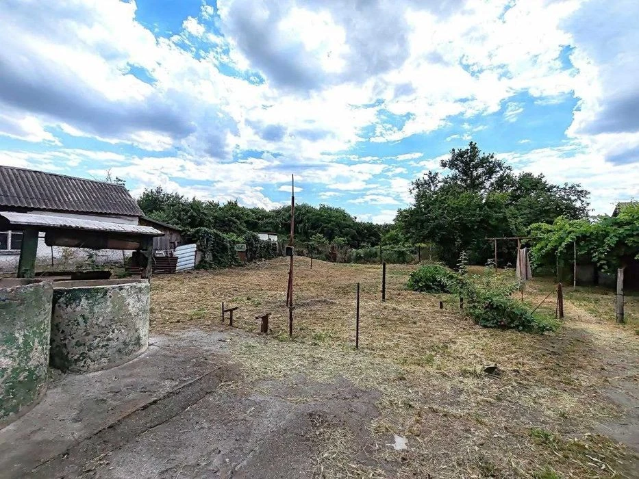 Продам дом с газом  Одинковка участок 27соток.