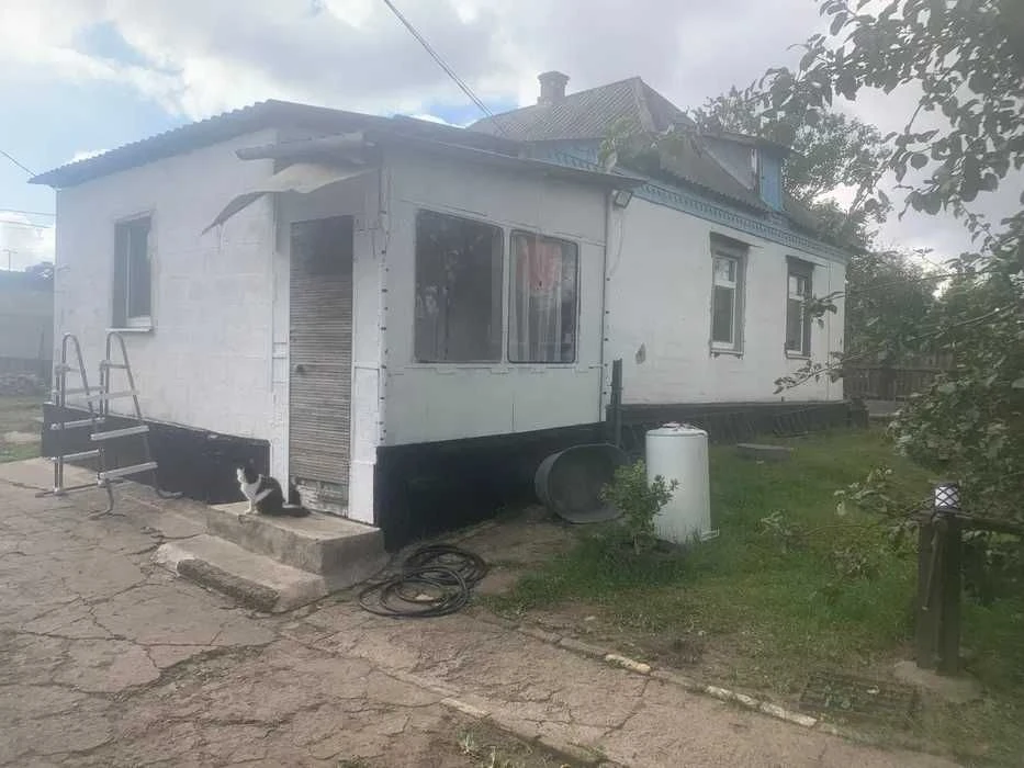 Продам дом в Таромском на 20-ти сотках земли