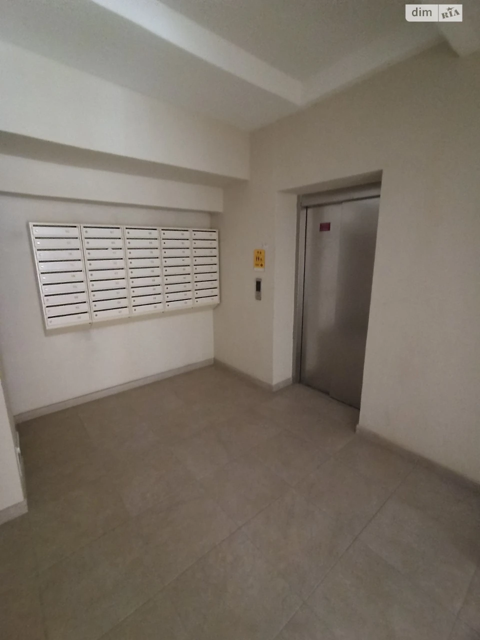 Продаж Квартира Озерна