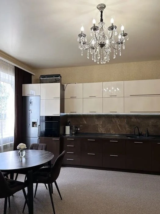 Продам дом 250 м2  Клочко Левый берег