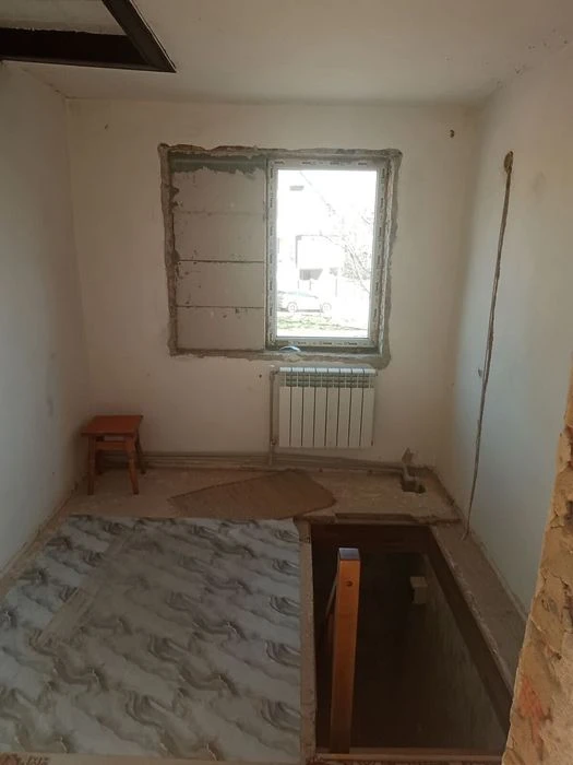 Затишний будинок Лезнево, зроблено ремонт є всі комунікації.