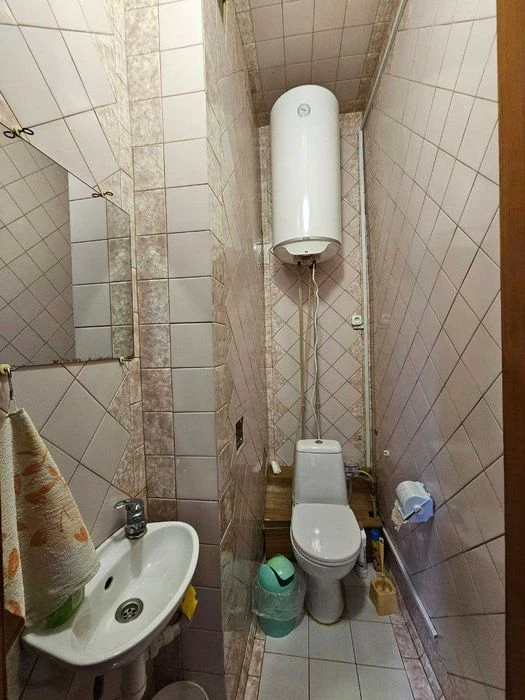 Продам будинок 195м в районі О.Поля