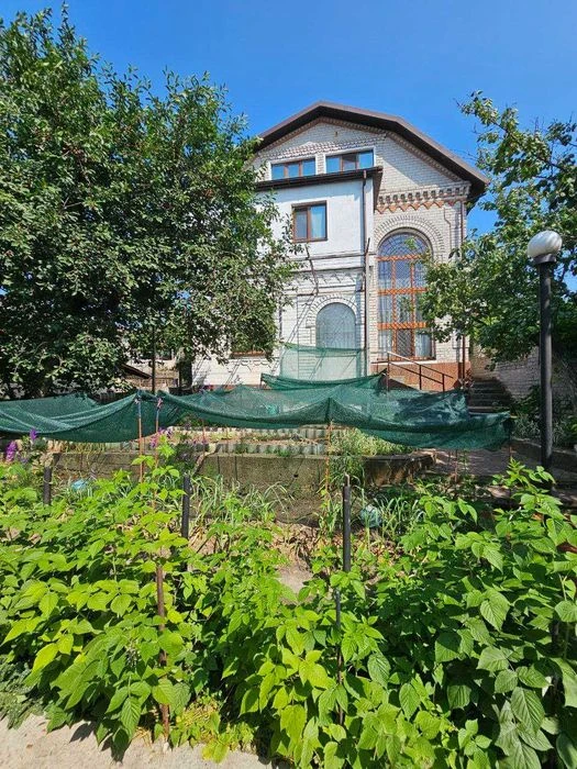 Продам будинок 195м в районі О.Поля