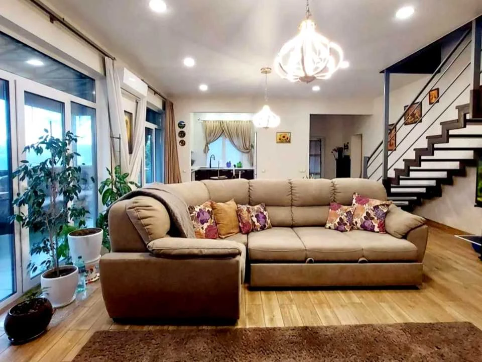 Будинок. Дніпро, Київська вул.