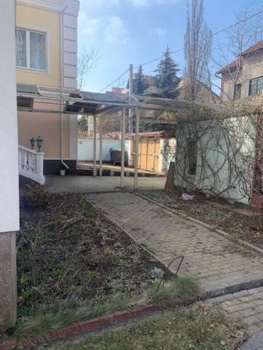 Житловий будинок 686,8 кв.м. з ремонтом, 7 кімн, Рибінська 2