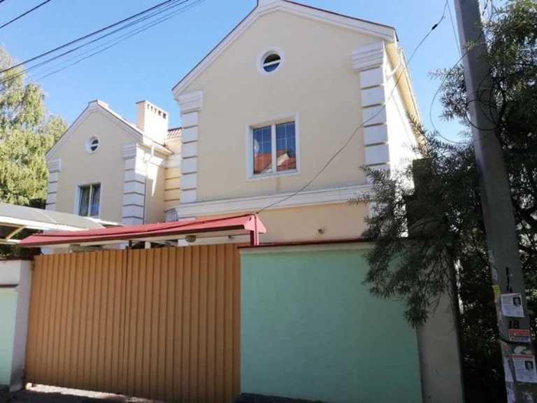 Житловий будинок 686,8 кв.м. з ремонтом, 7 кімн, Рибінська 2
