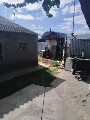 Продажа дома в общем дворе.