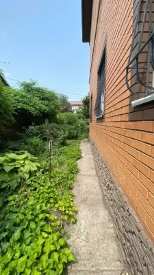 Продам три дома на участке Центр/ул. Михаила Грушевского/уча