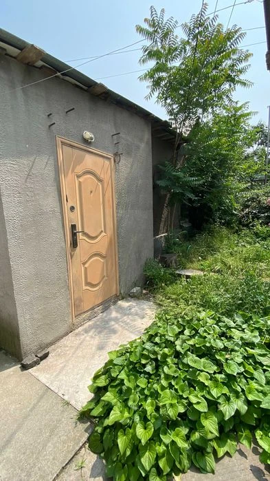Продам три дома на участке Центр/ул. Михаила Грушевского/уча