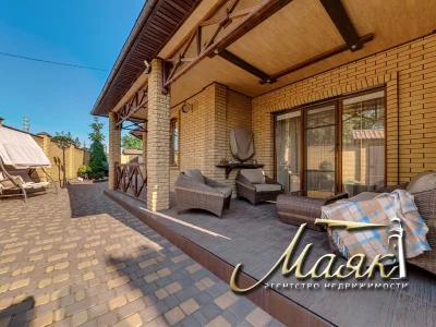 House in Aleksandrovsky district.