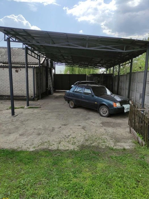 Продам будинок в Дніпрі район Краснопілля.