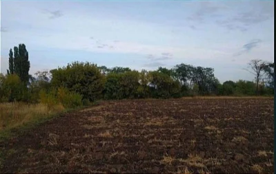 Продаж земельної ділянки на 15 соток ( 22500 $) та 62 сотки