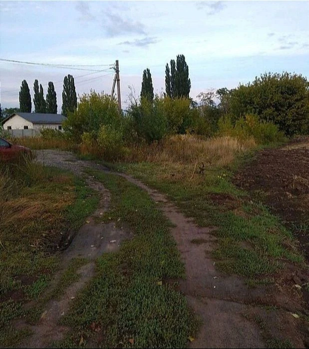 Продаж земельної ділянки на 15 соток ( 22500 $) та 62 сотки