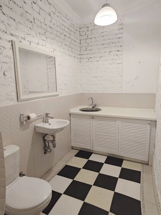 Selling a 1-room apartment in the Barvinok residential complex - Shumskogo 5 (Bereznyaki)