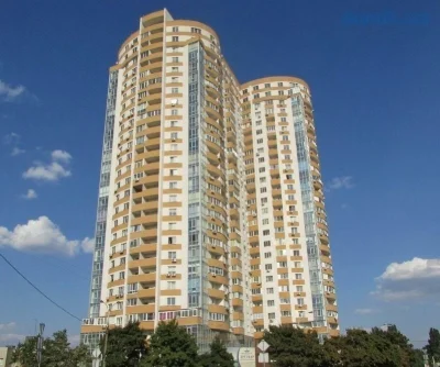 Selling a 1-room apartment in the Barvinok residential complex - Shumskogo 5 (Bereznyaki)