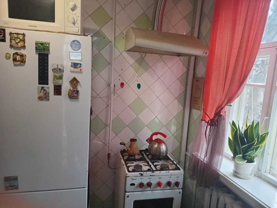 Половина дома с гаражем. СВЕТ 24/7. ЦЕНА СНИЖЕНА! г.Днепр пе