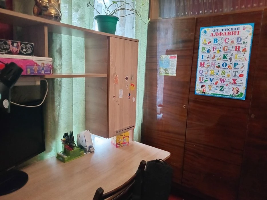 Половина дома с гаражем. СВЕТ 24/7. ЦЕНА СНИЖЕНА! г.Днепр пе