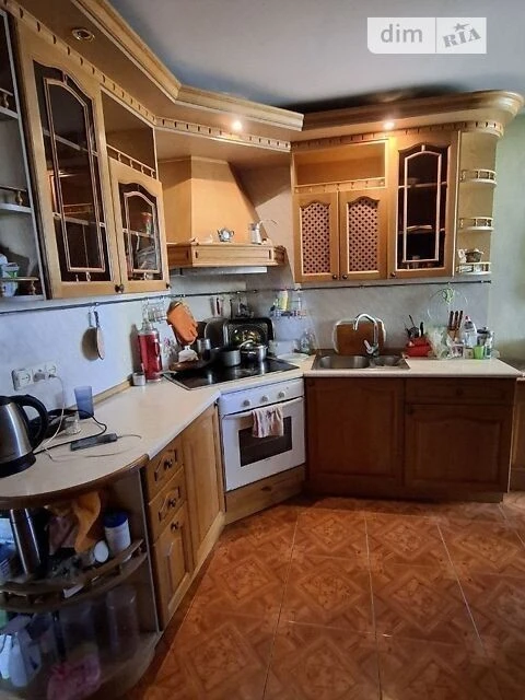 Sale of 3-room apartment 119 sq. m on Levka Lukyanenka St. 2L • I