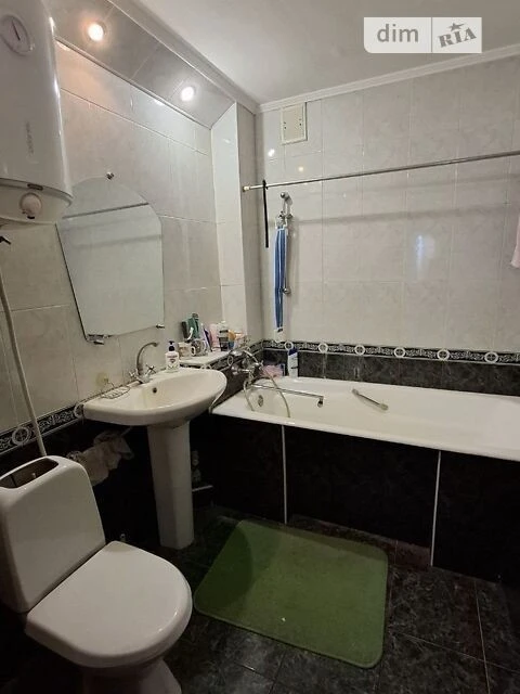 Sale of 3-room apartment 119 sq. m on Levka Lukyanenka St. 2L • I