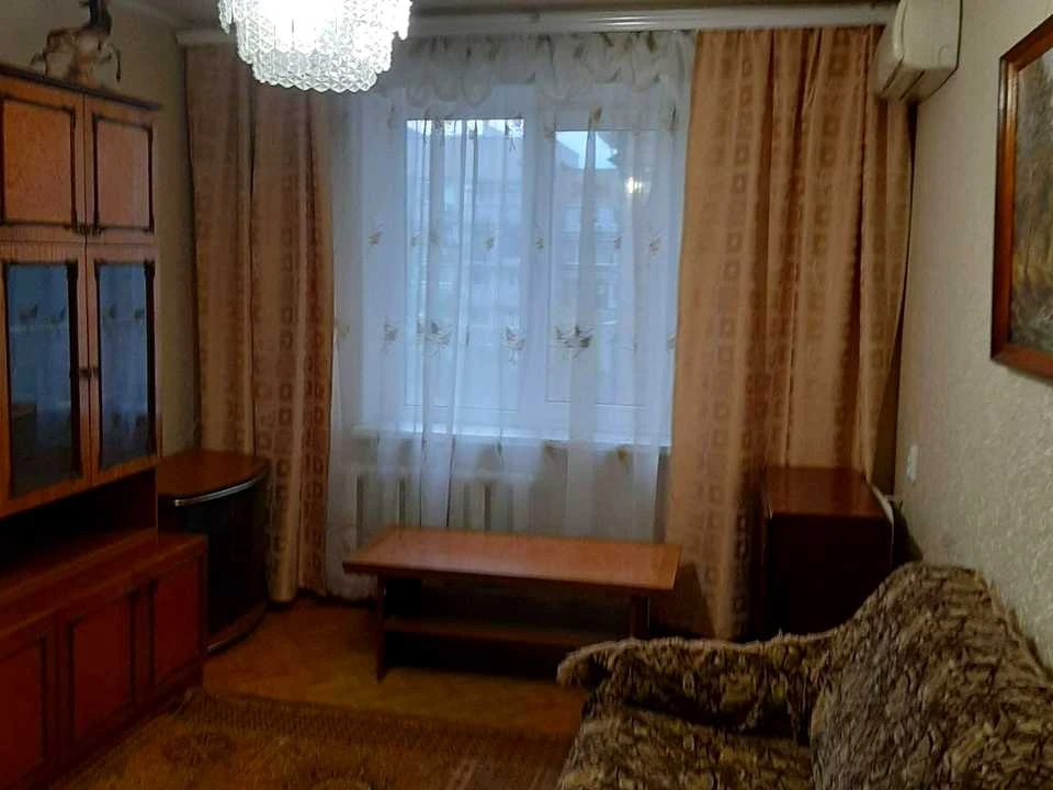 Apartment. Dnipro, Slavy Blvd.