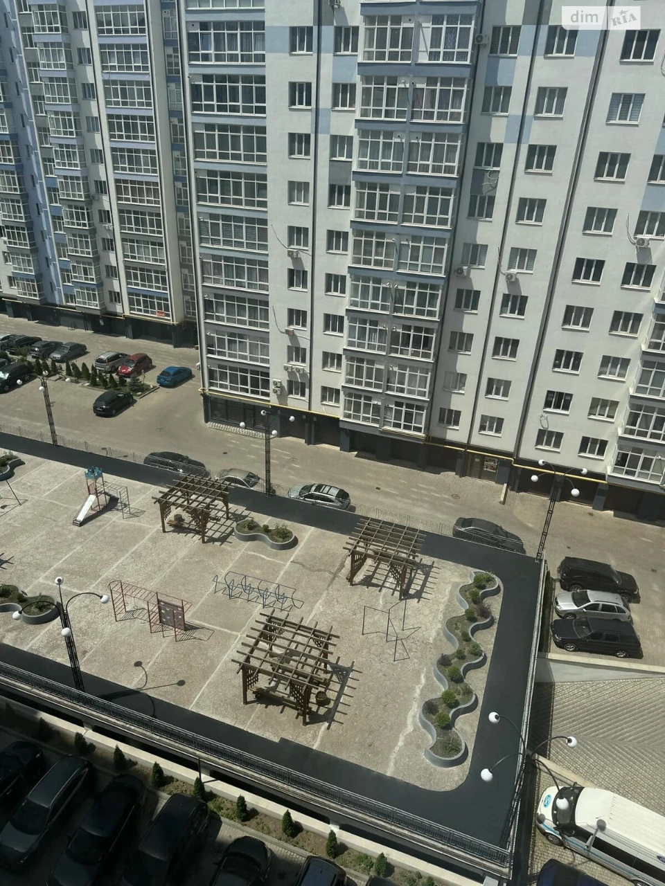 Продаж Підземний паркінг Центр