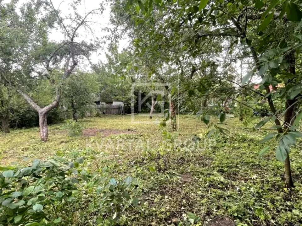 Ділянка. Київ, Садова вул.
