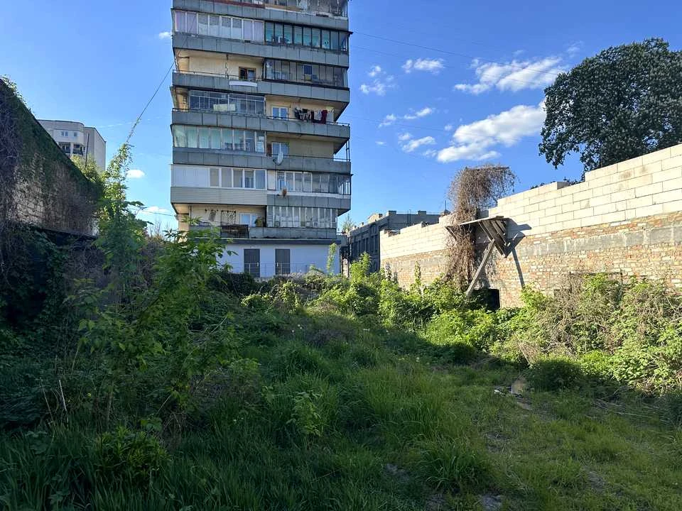 Ділянка. Київ, Бондарський пров.