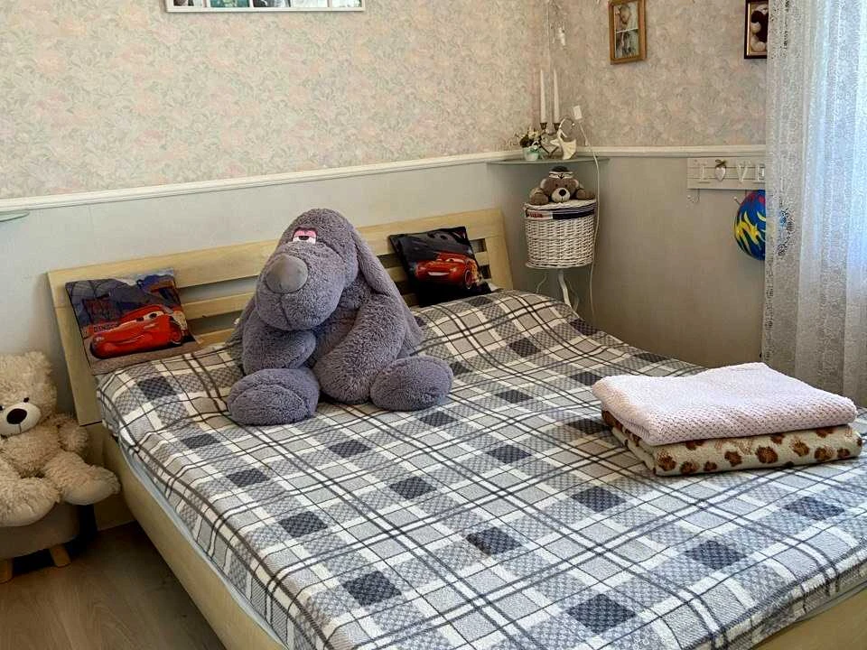 Ділянка. Київ, Юнацька вул.