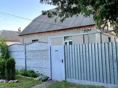 Ділянка. Київ, Юнацька вул.
