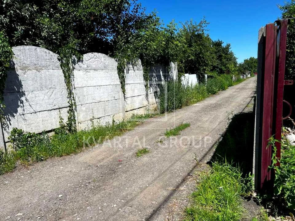 Ділянка. Київ, Садова вул.